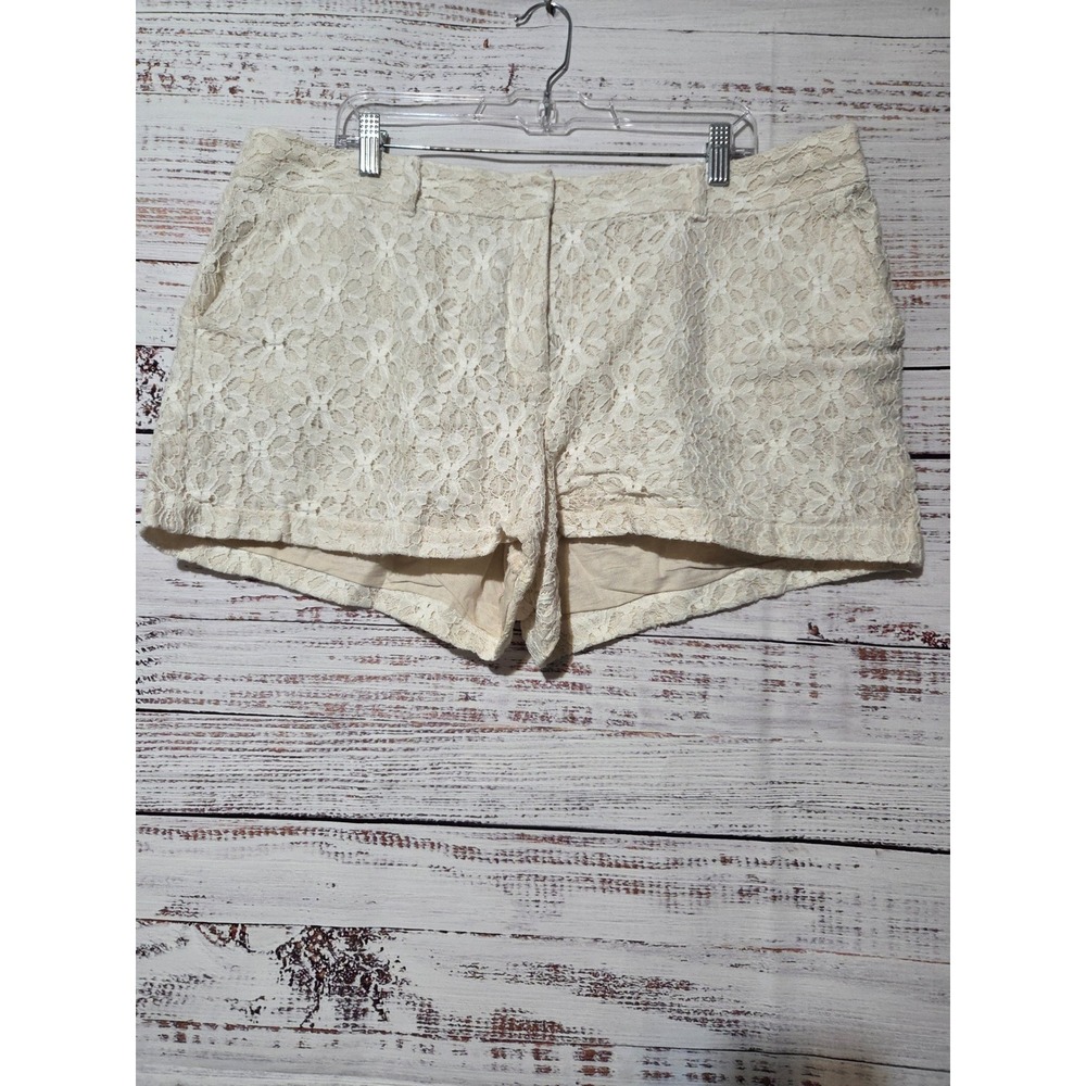 Ann Taylor LOFT Women 16 Cream Floral Lace Shorts Ivory Cotton Blend Lined